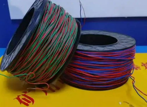 阳春放炮线的主要材质有哪些？不同材质的适用场景有何区别？